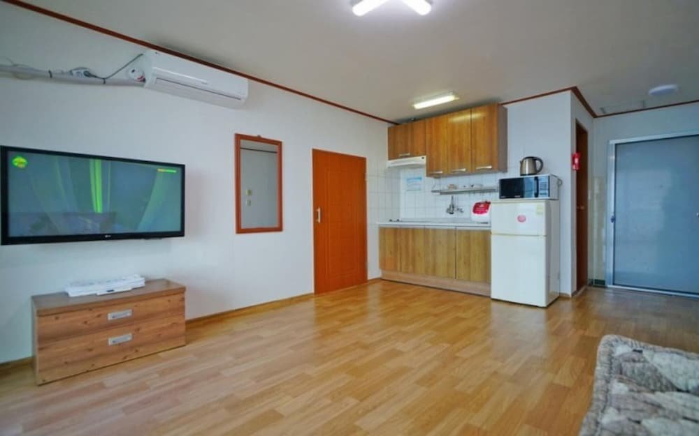 Habitación Estándar 1 dormitorio con vista al atardecer Buan Bada Punggyeong Pension