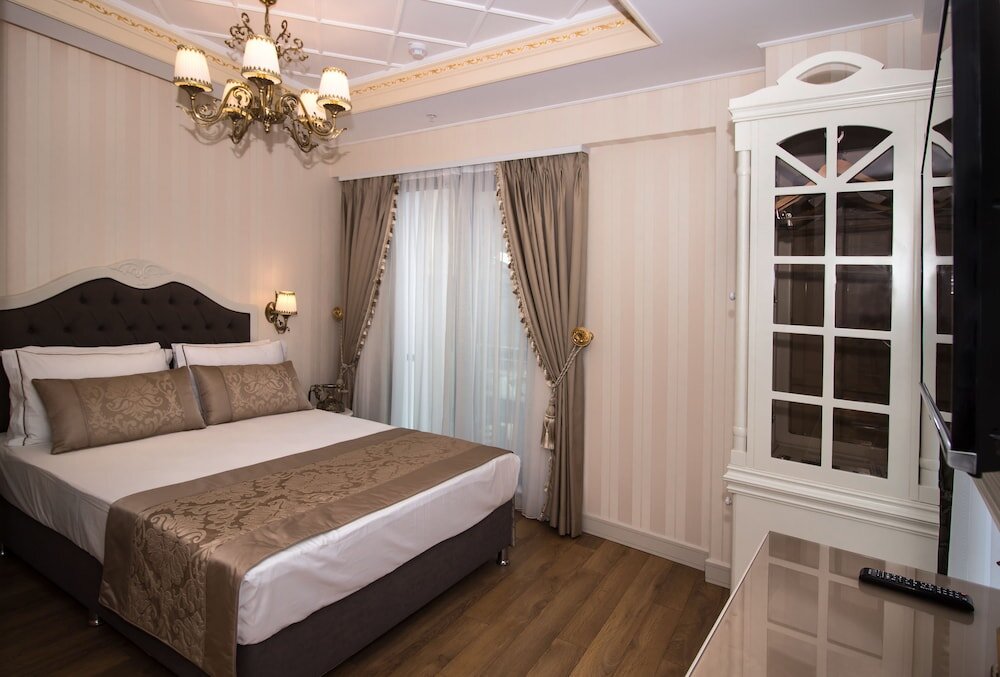 Двухместный номер Deluxe с балконом Istanbul Town Hotel
