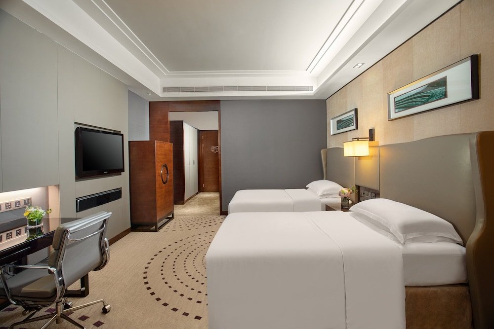 Standard Vierer Zimmer Crowne Plaza Huizhou, an IHG Hotel