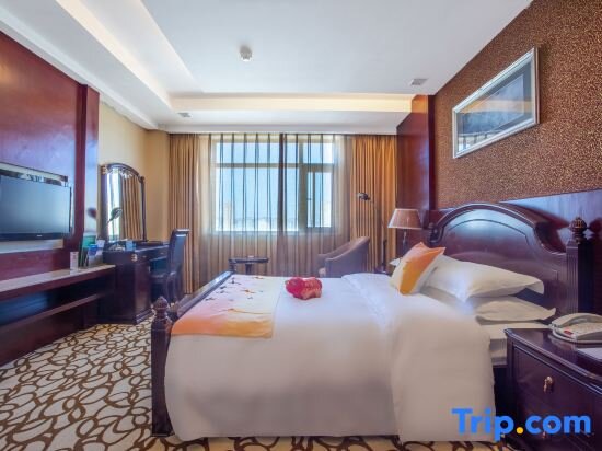 Люкс Deluxe Dynasty International Hotel Kunming