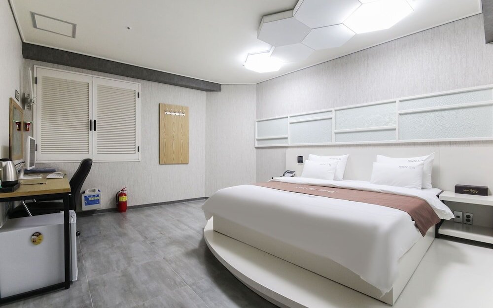 Business room Naju Dream Hotel