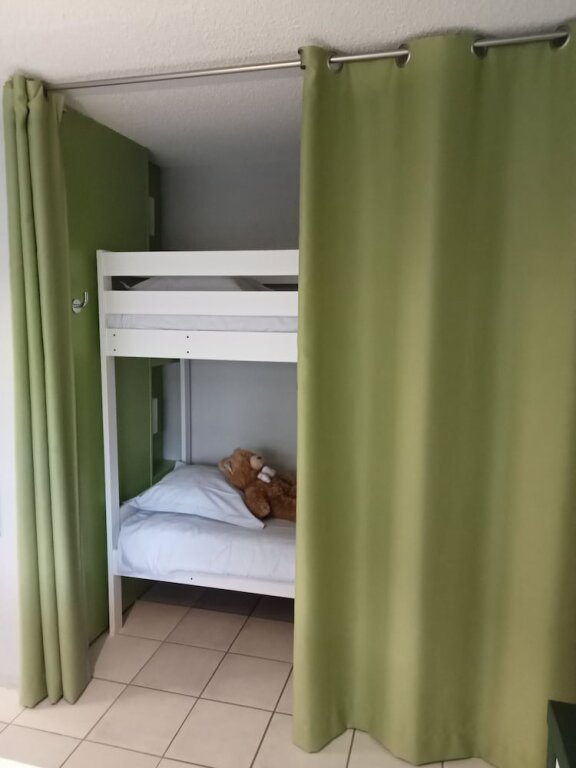 3 Bedrooms Apartment Residence Vacances Bleues Lou Castel