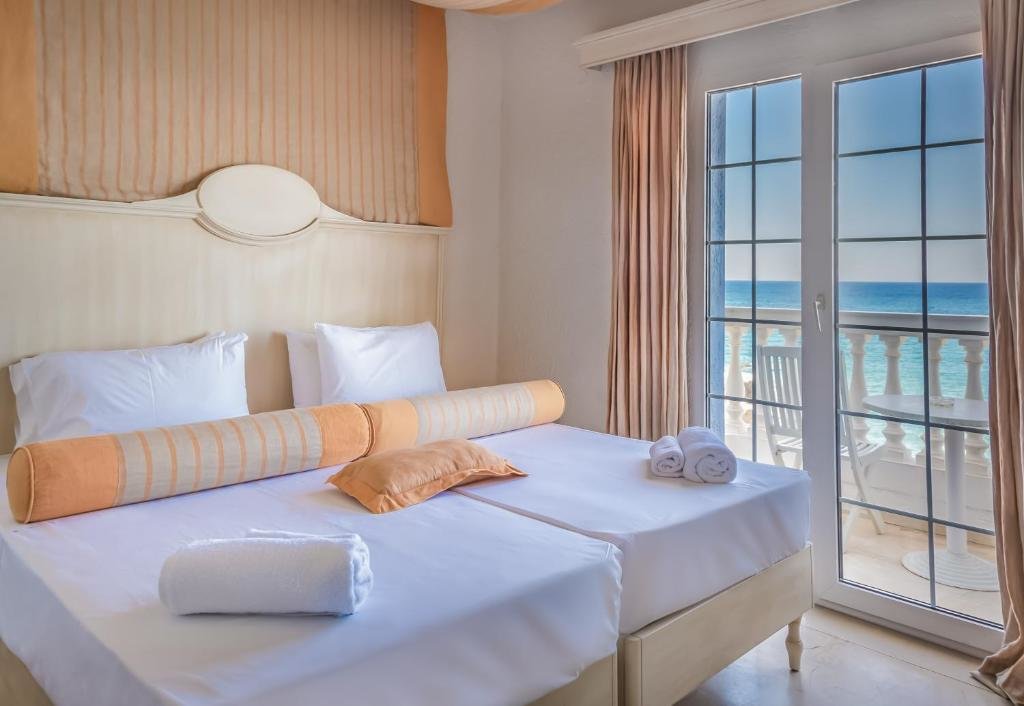 Standard Doppel Zimmer mit Meerblick Porto Greco Village Beach Hotel