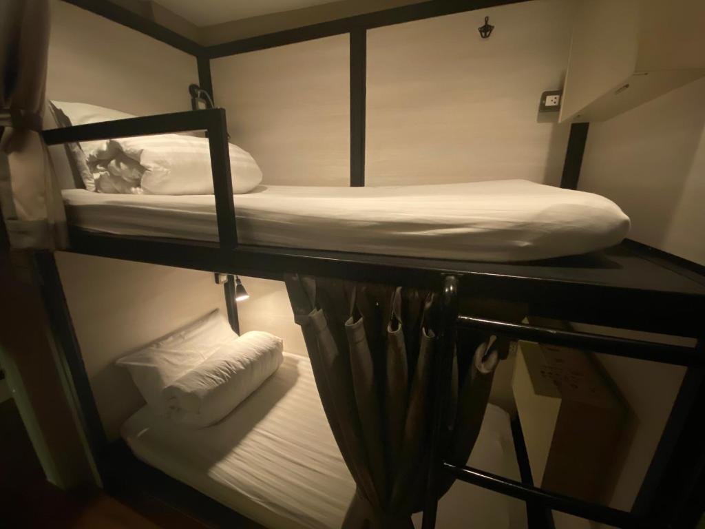 Кровать в общем номере Augusta