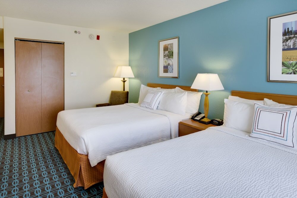 Standard Vierer Zimmer Fairfield Inn & Suites by Marriott South Hill