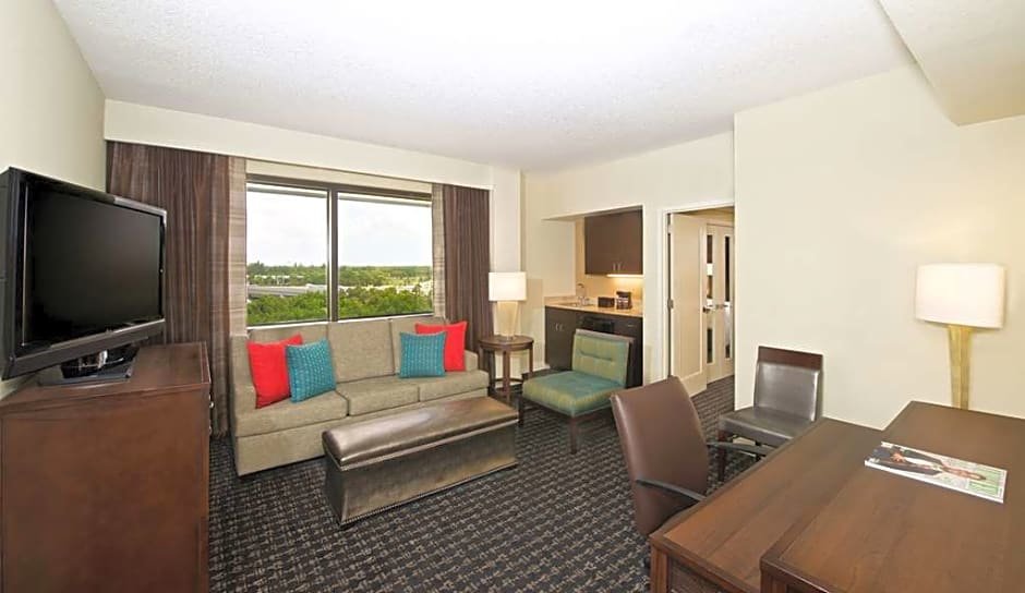 Номер Premium Embassy Suites by Hilton Palm Beach Gardens PGA Boulevard