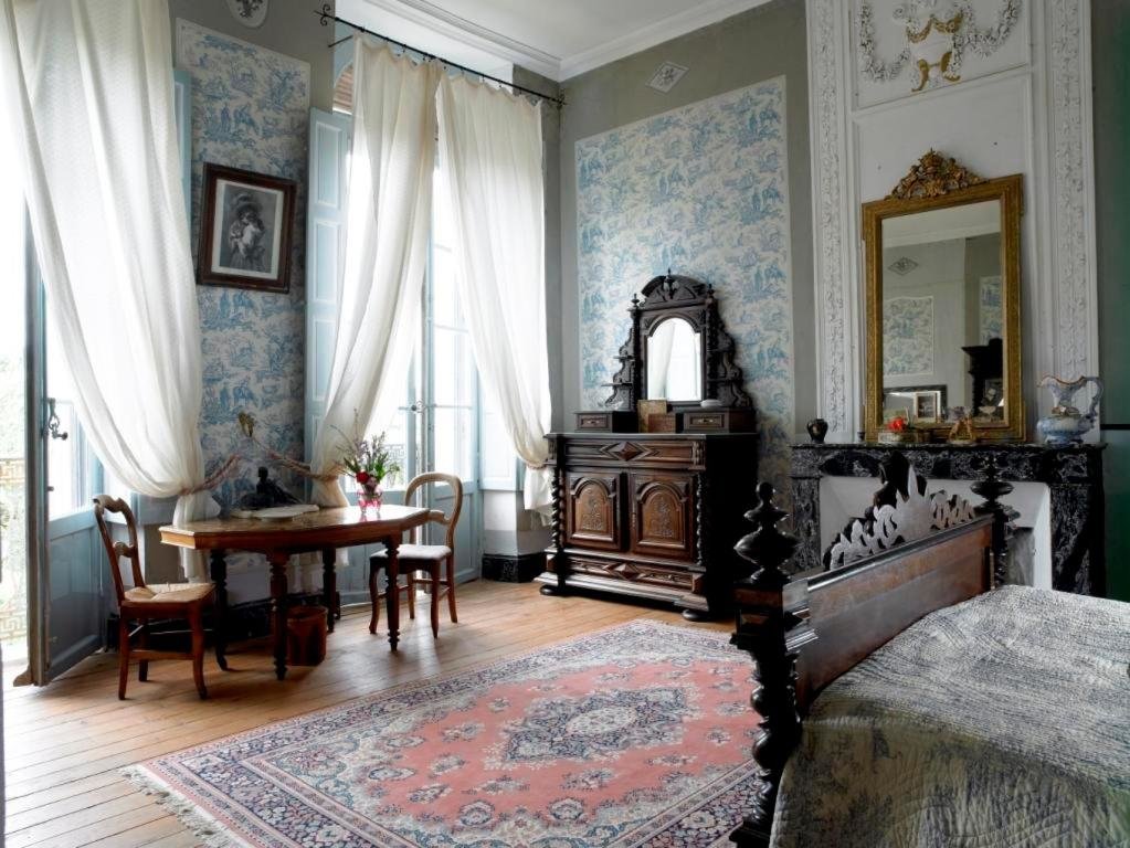 Standard Doppel Zimmer Chambres dHôtes du Chateau de Saint Sulpice