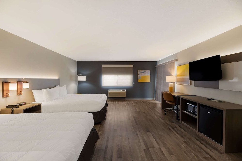 Quadruple suite Quality Inn & Suites