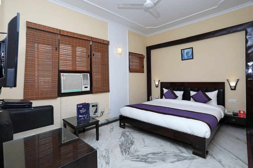 Standard room OYO 10057 Hotel Laksh Residency