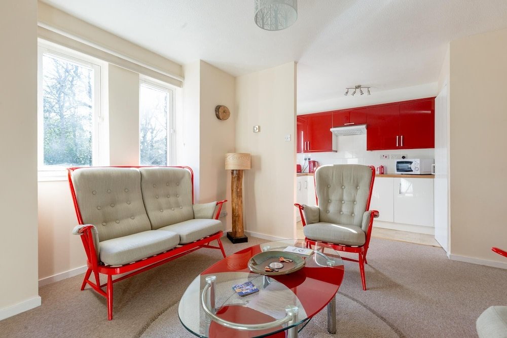 Apartment 409 Cosy and Quiet 1 Bedroom Apartment in Canonmills With Parking