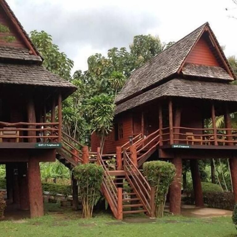 Cottage Baanklangdoi Resort