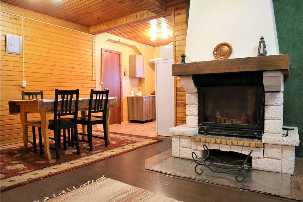 Hütte mit Balkon Cottage Houses Mikli Olgino