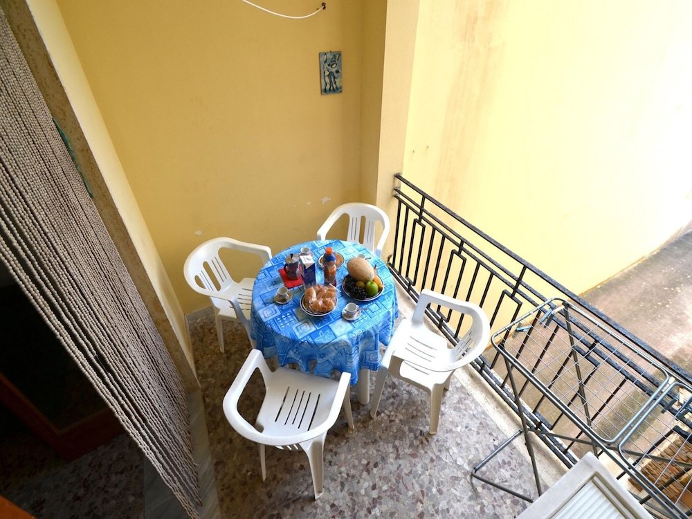 Апартаменты с 2 комнатами с балконом Apartment for Rent With Parking Spaces in Torre Dellorso Pt06