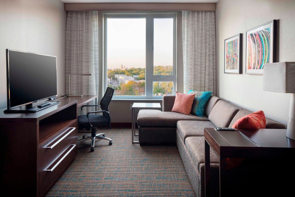 Люкс с 2 комнатами Residence Inn by Marriott Boston Watertown