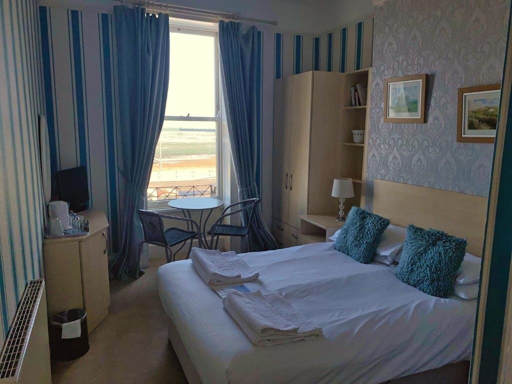 Habitación doble Estándar con vista al mar Weymouth Bay Hotel