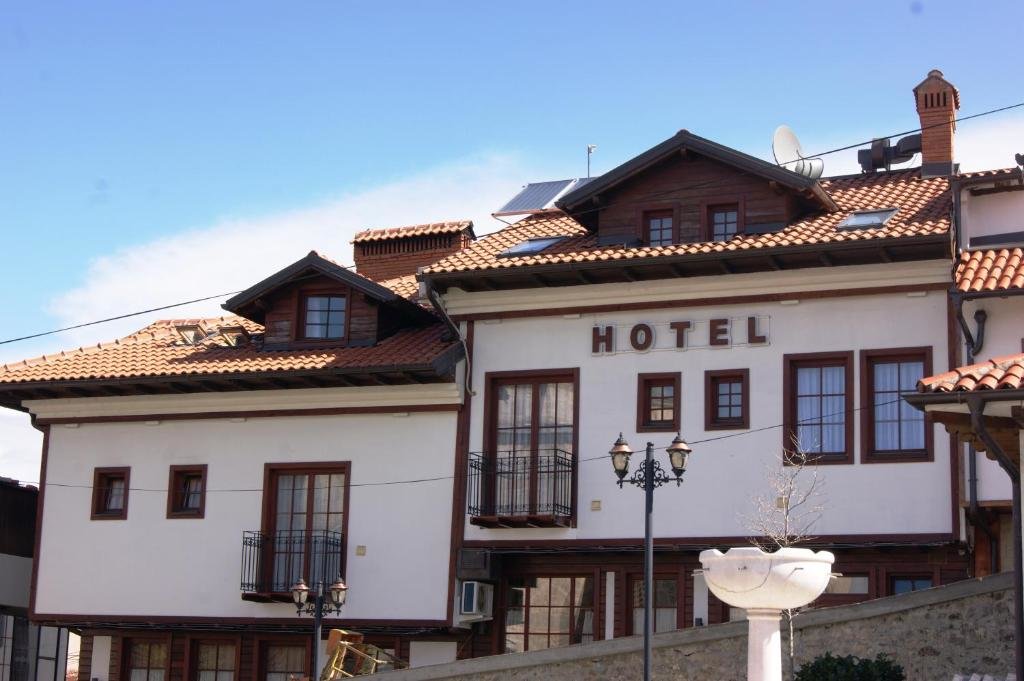 Двухместный номер Standard с балконом Hotel Prizreni