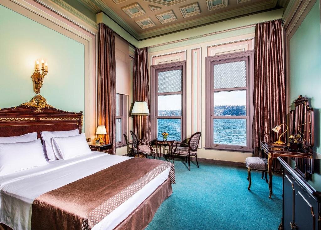 Двухместный номер Deluxe с видом на море Bosphorus Palace Hotel