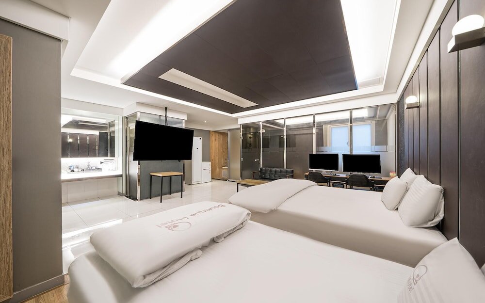 Suite Daegu Pyeongridong Hotel O2