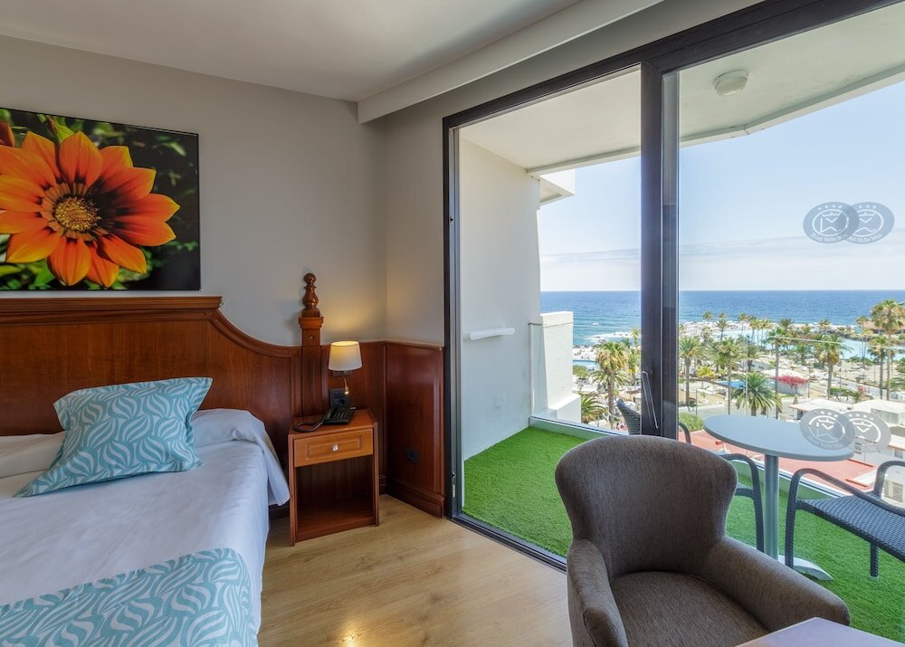 Supérieure triple chambre avec balcon Hotel Vallemar