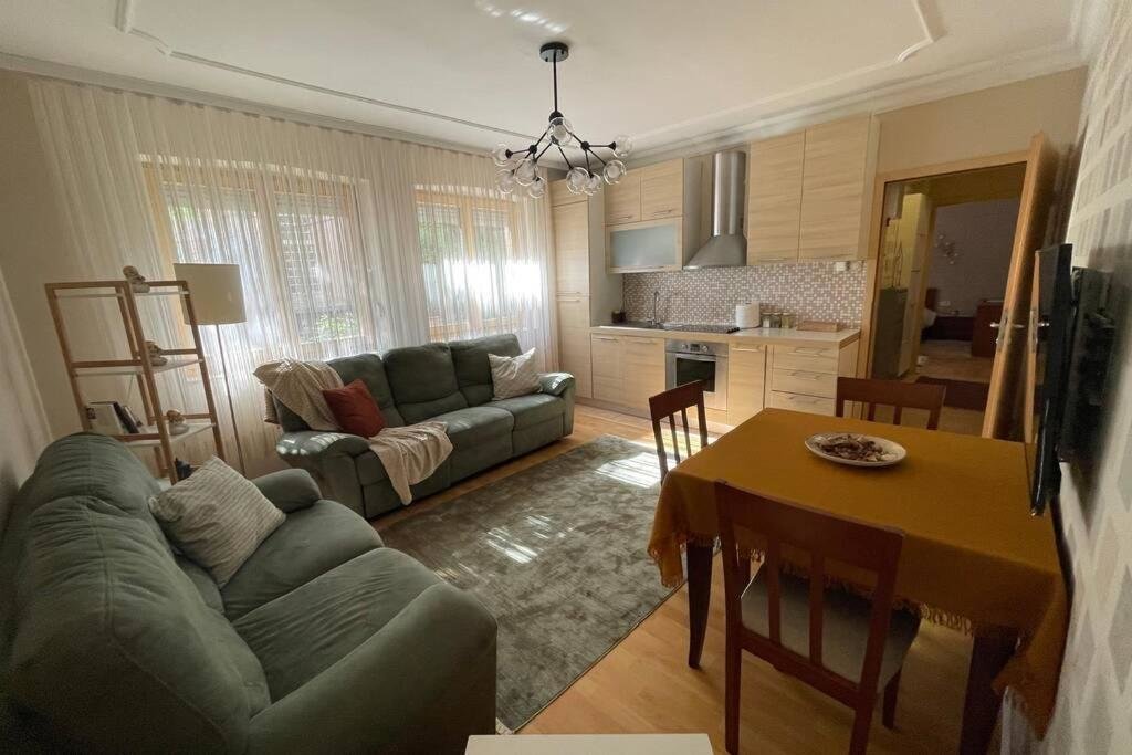 Apartamento Cozy apartment in the center of Prishtina