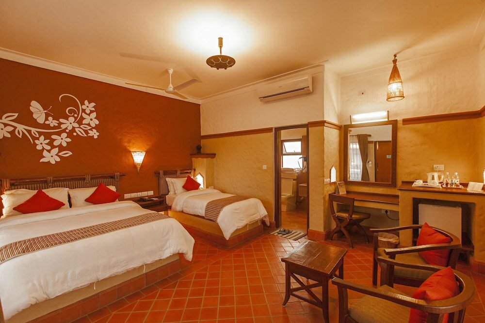 Двухместный номер Superior c 1 комнатой с балконом Green Park Chitwan