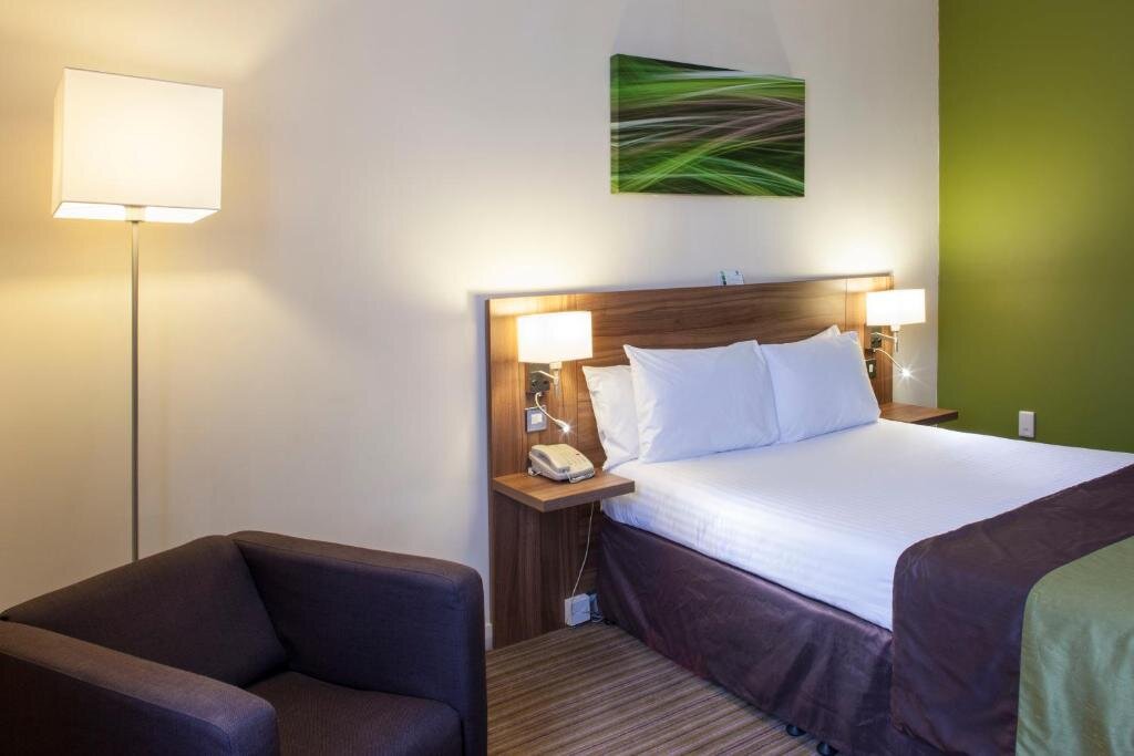 Двухместный номер Deluxe Holiday Inn Leamington Spa - Warwick, an IHG Hotel