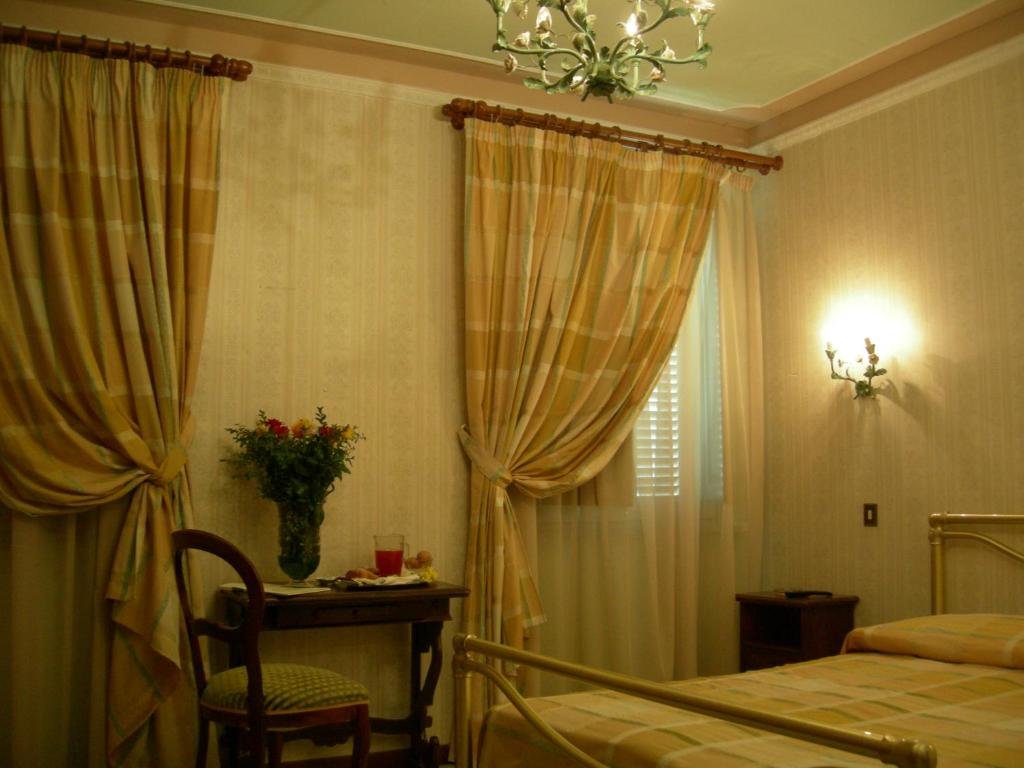 Standard triple chambre Hotel Villa San Donino