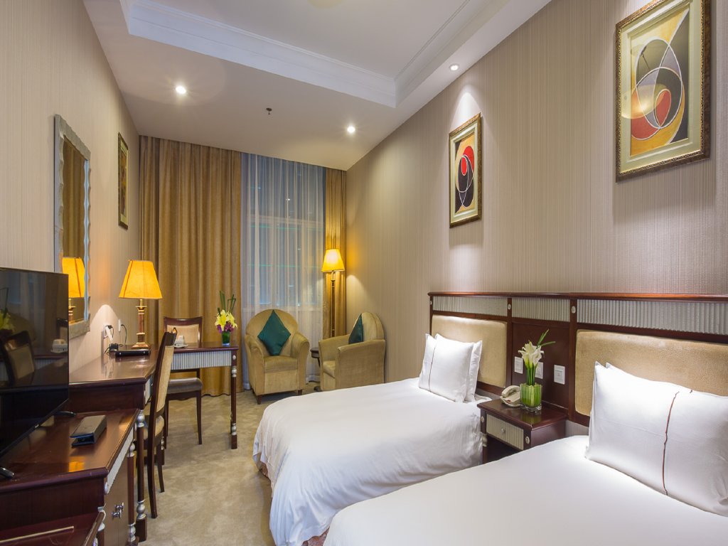 Номер Superior Golden River-view Hotel Shanghai