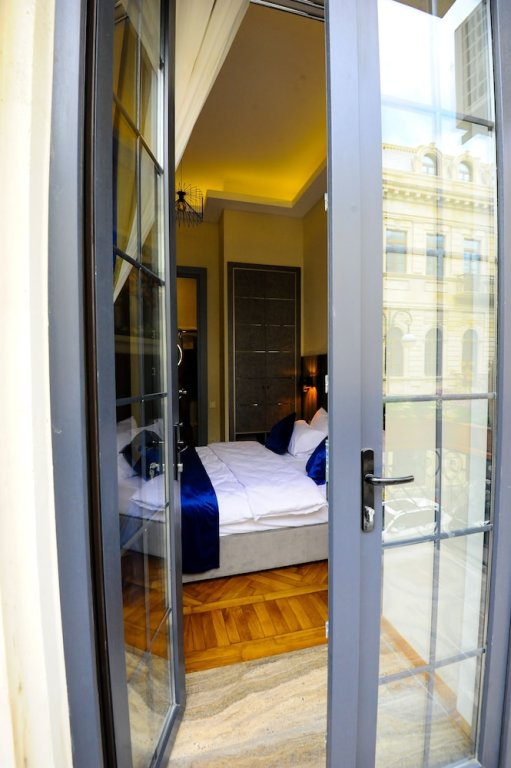 1 Bedroom Comfort Double room with city view Renaissance Hotel