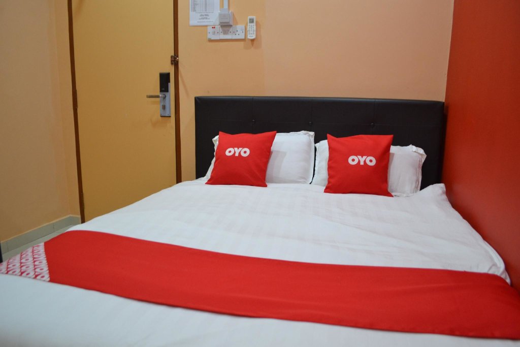 Номер Standard OYO 89691 Hotel Puteri Miqaila