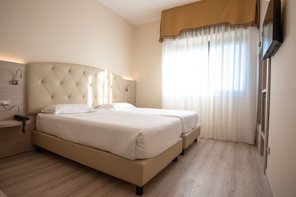 Номер Comfort Hotel Castello Artemide Congressi