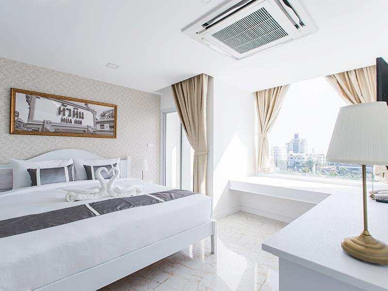 Suite with sea view B2 Hua Hin Premier Resort