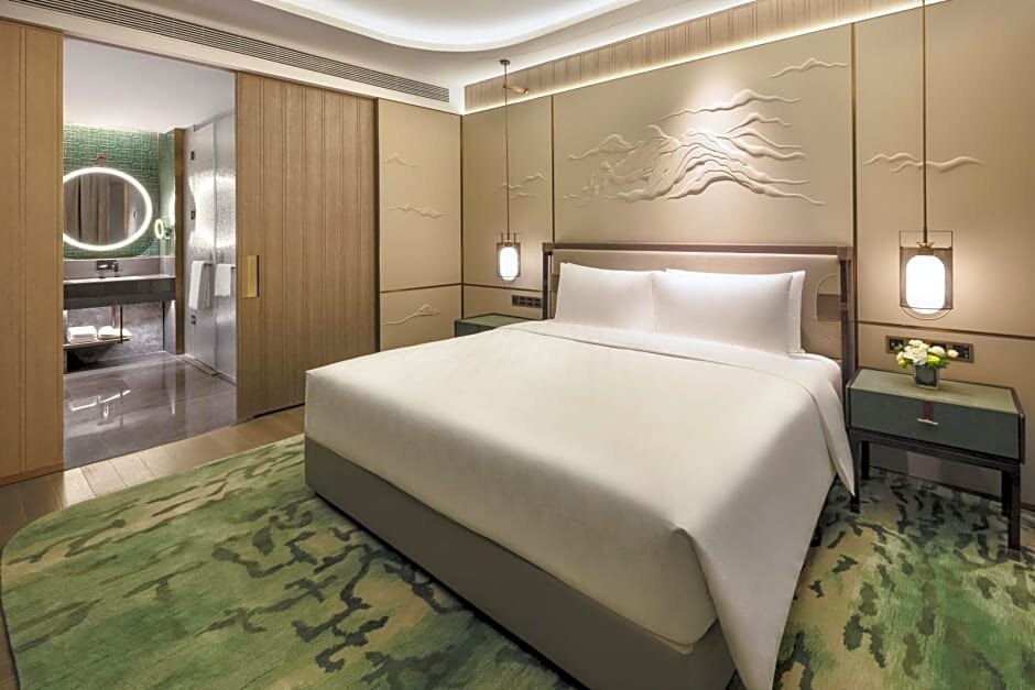 Двухместный люкс c 1 комнатой HUALUXE Qingdao Licang, an IHG Hotel