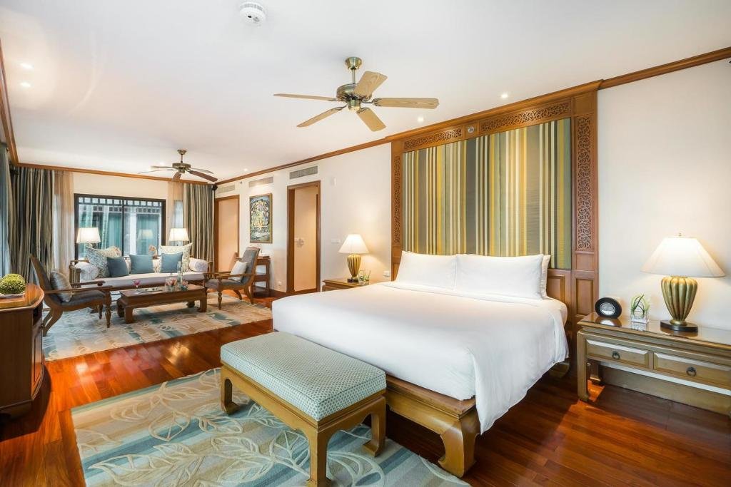Двухместный люкс Whirlpool c 1 комнатой oceanfront JW Marriott Phuket Resort and Spa