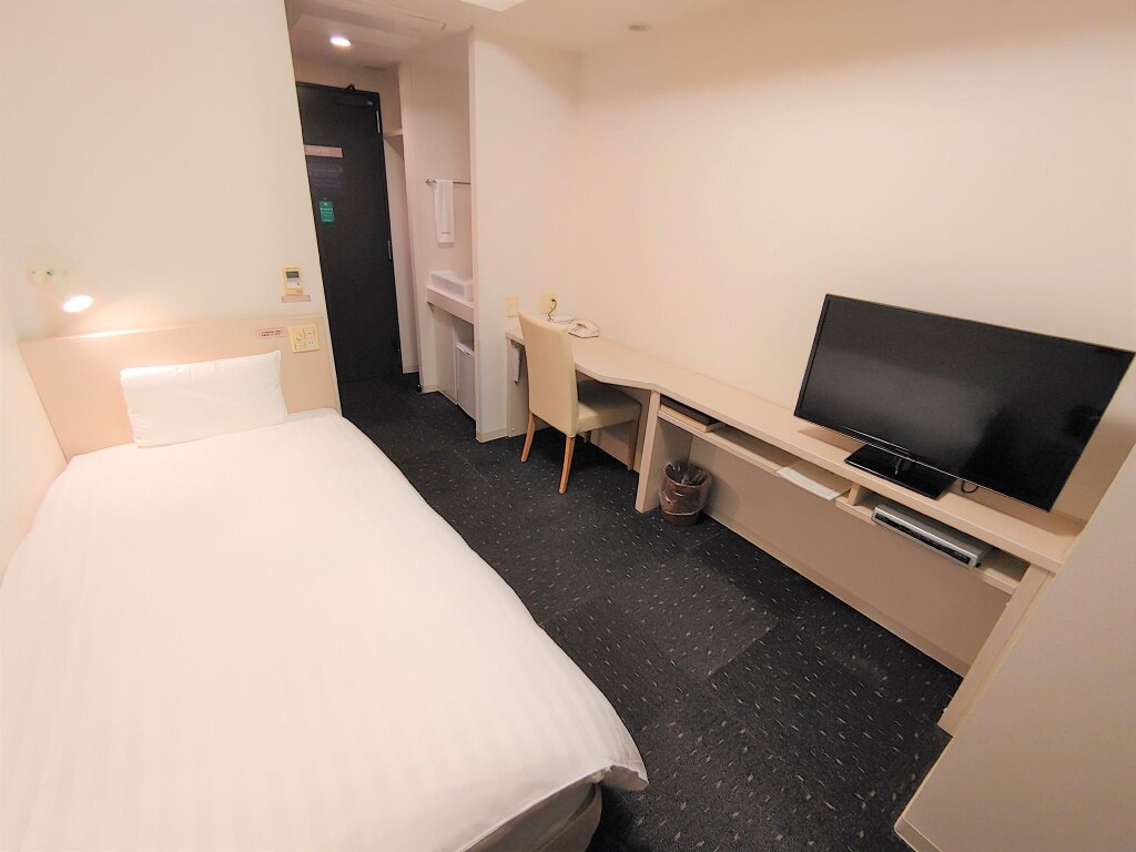 Standard simple chambre Dormy Inn Kitami