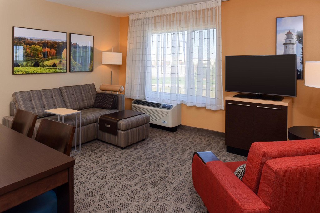 Suite 2 Schlafzimmer TownePlace Suites Detroit Auburn Hills