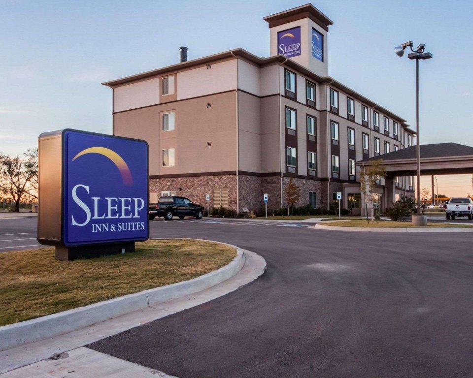 Кровать в общем номере Sleep Inn & Suites Elk City