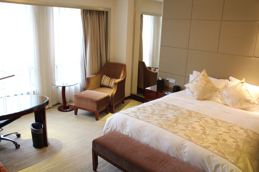 Suite Deluxe Jiujiang S&N International Hotel