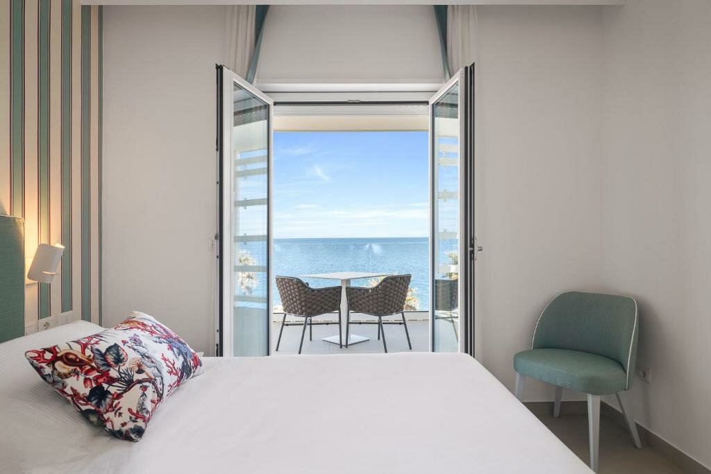 Camera doppia Deluxe con balcone e con vista mare Seaside Hotel