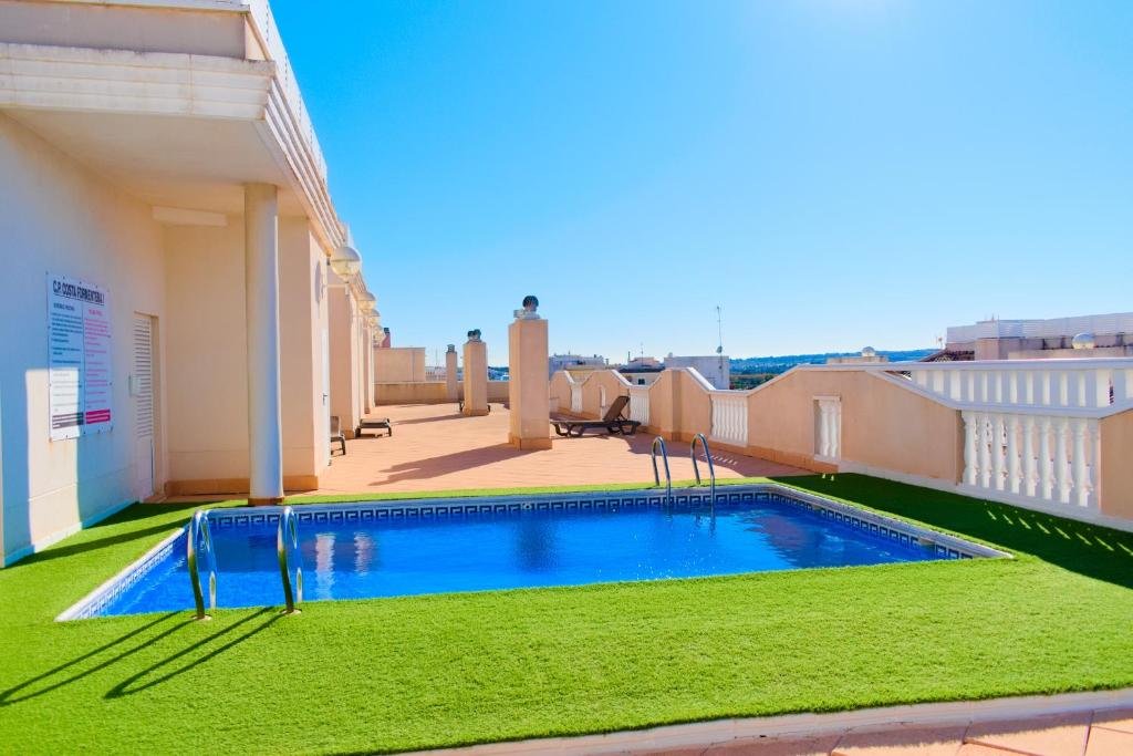 Apartamento sótano 4 Bed Ground Floor Apartment with rooftop Pool
