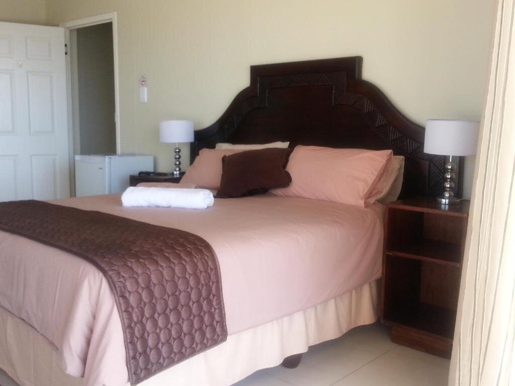 Standard Double room with sea view The Homestead Margate - South Africa