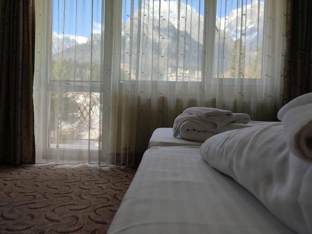 Двухместный номер Superior с балконом и с видом на горы Hotel Iri