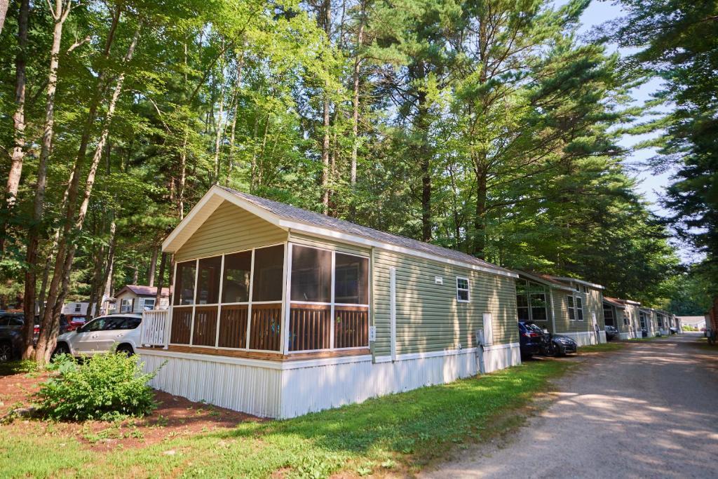 База городов. Campsite Beach House кемпинг.