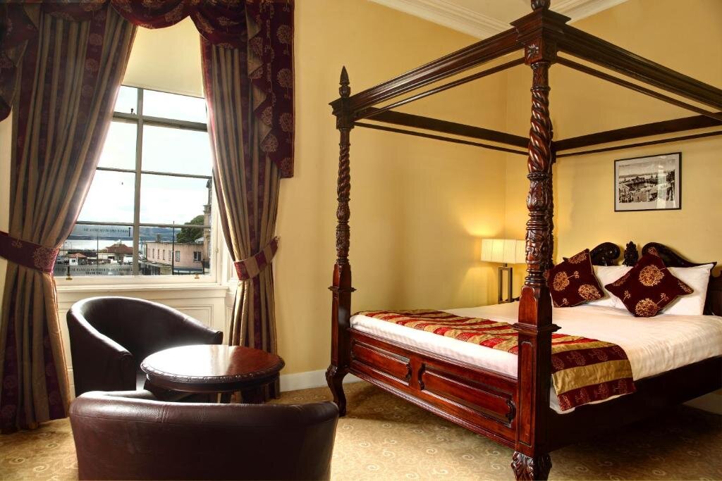 Standard room Argyll Hotel