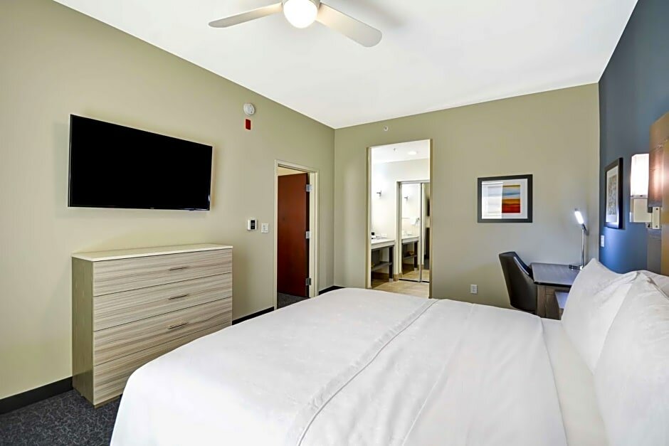 1 Bedroom Hearing Accessible Suite Homewood Suites by Hilton Orlando Theme Parks