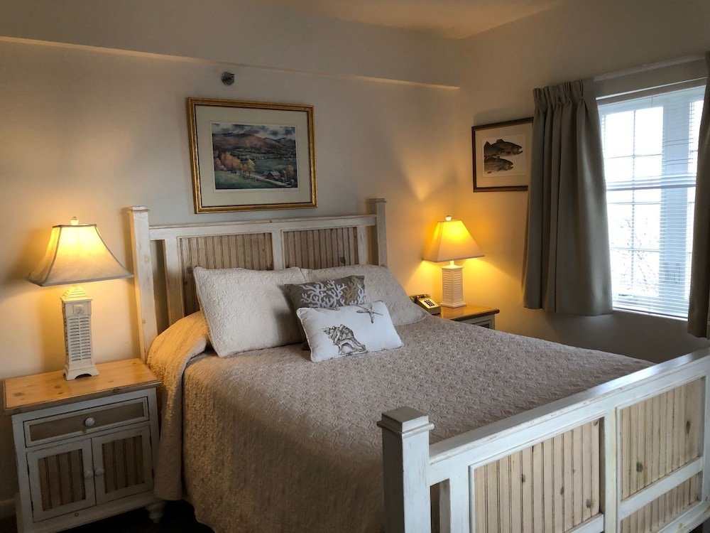 Suite Three Bedroom Montauk Manor