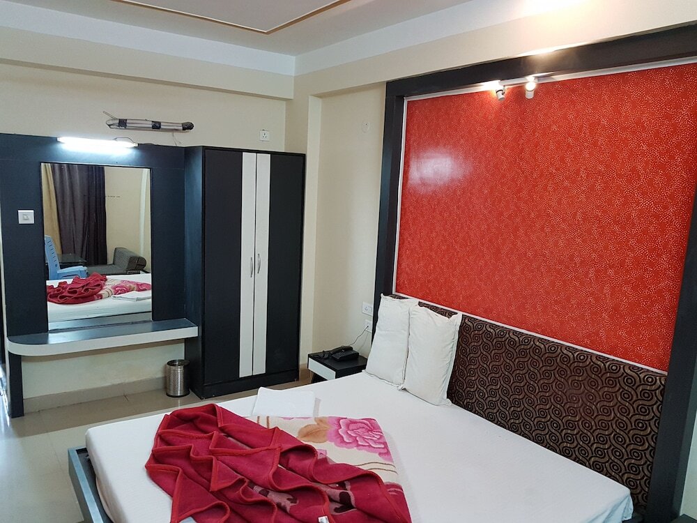 Номер Economy Hotel Srikrishna International
