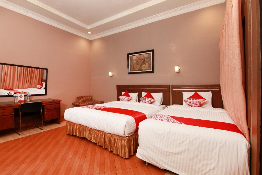 Suite Hotel Syariah Aceh House by OYO Rooms