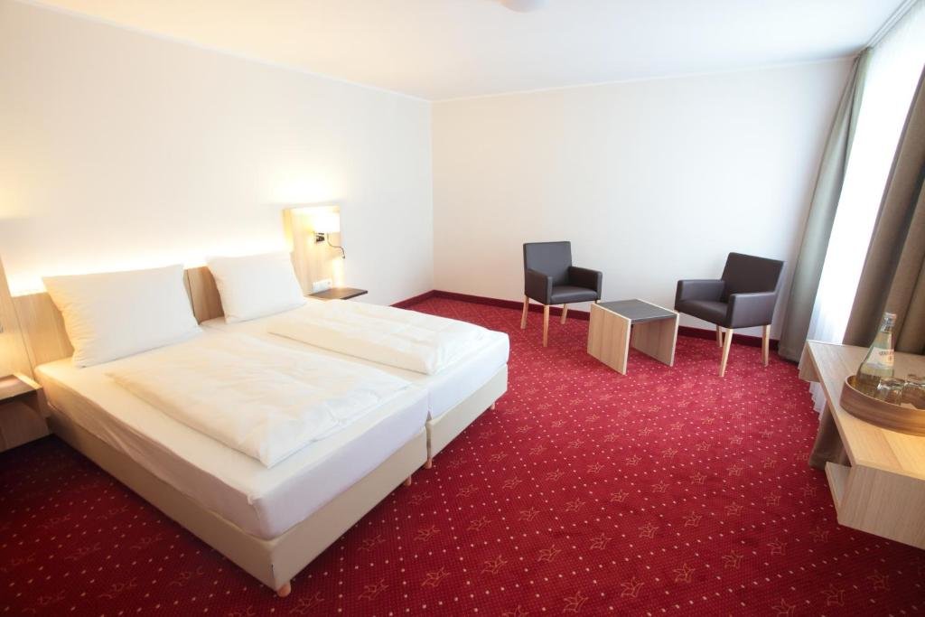 Standard Familie Zimmer Hotel zur Schloß-Schenke