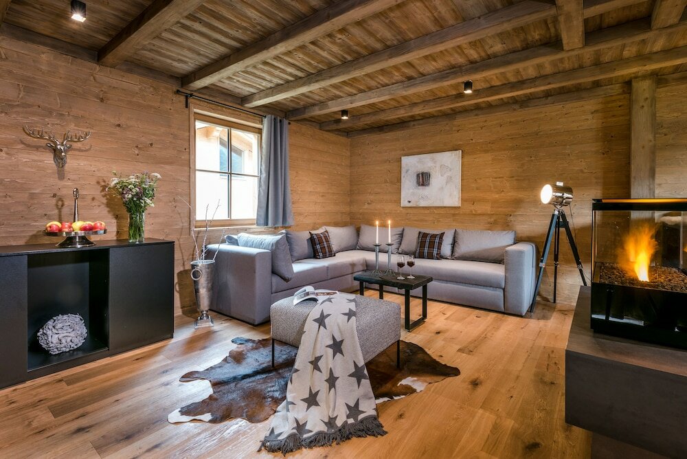 4 Bedrooms Luxury Chalet with mountain view LA SOA Chalets & Eventlodge